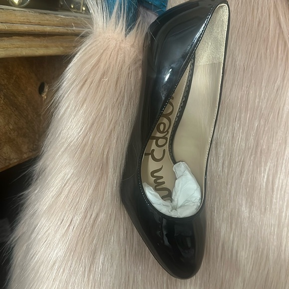 Sam Edelman size 6w patent leather pump: approx 3 in. New with box - Picture 2 of 9